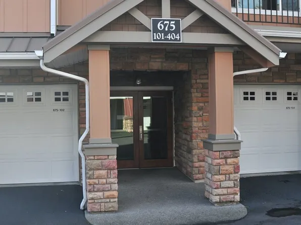 675 NW Falling Waters Ln Unit 301, Portland, OR 97229