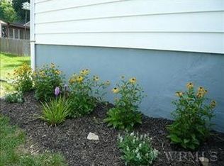 13 Pine Echo Dr, Poughkeepsie, NY 12601