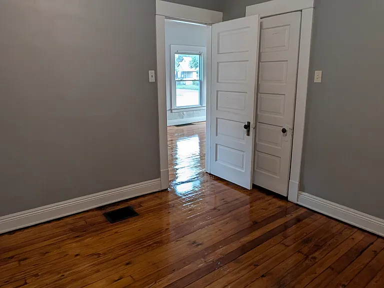 327 S Magnolia Ave — Photo 7