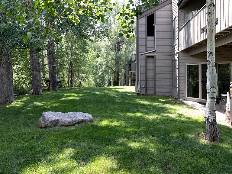 945 Red Sandstone Rd #C2 — Photo 13