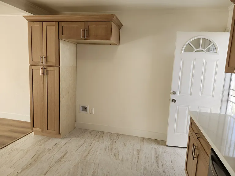 7752 Newman Ave #4 — Photo 4