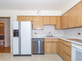 7407 N California Ave #L06M, Chicago, IL