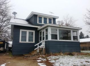 509 E Fulton St, Waupaca, WI 54981