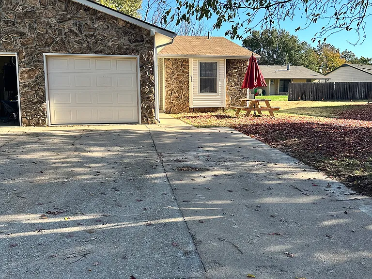8920 W Nantucket St — Photo 10