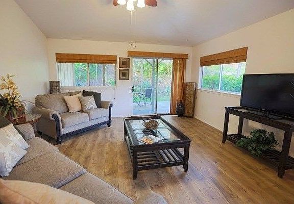 4th image of 75-6119 Hoomama St