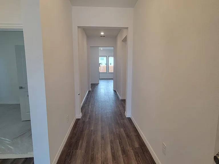 1633 Pine Valley Dr — Photo 17