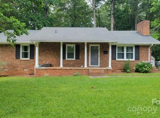 27 Southbrook Dr, York, SC 29745