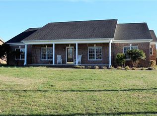 3277 Peninsula Pointe Dr NW, Valdese, NC 28690