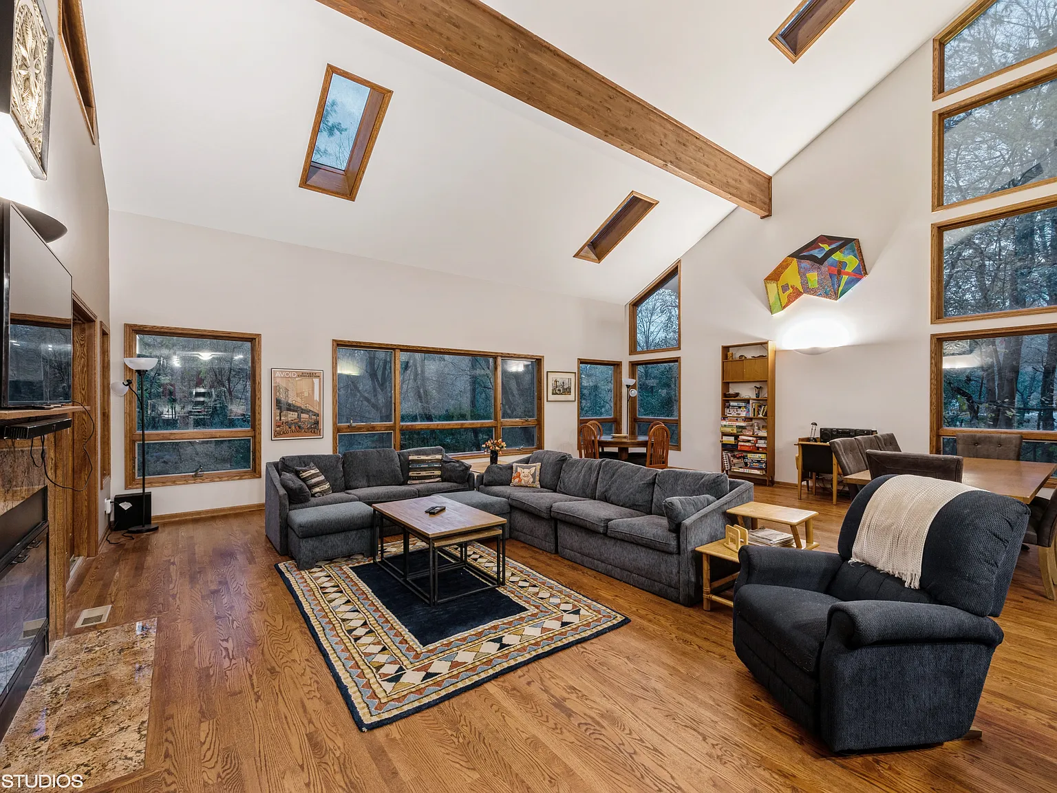 6 bed, $15,750 — Photo 3