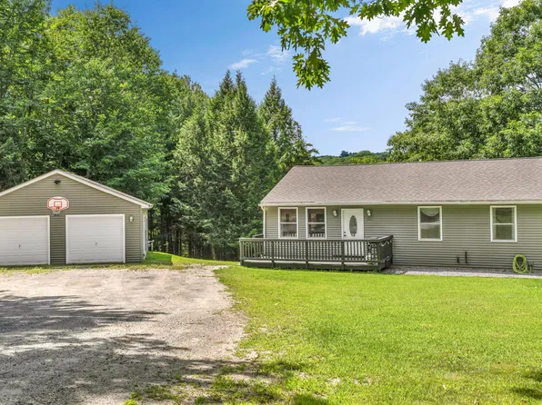 885 River Road, Livermore, ME 04253