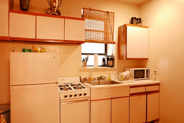 Rented by JK Dansar Corp | media 41