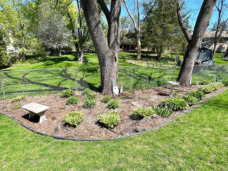 640 S Park Ct — Photo 42