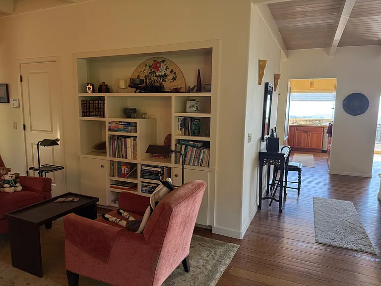 2 Lone Tree Ave — Photo 42