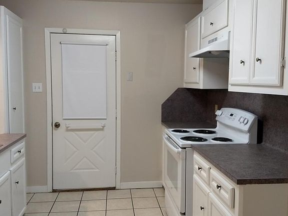2nd image of 334 Bush Dr