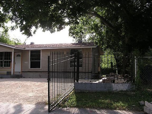 3rd image of 1718 Romero