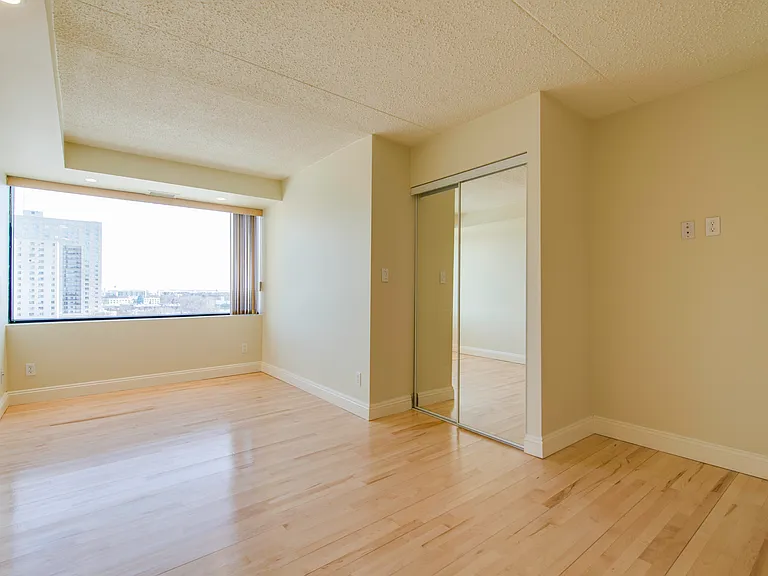 33 Hargrave St — Photo 15