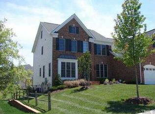 9405 Misty Creek Dr, Raleigh, NC 27617