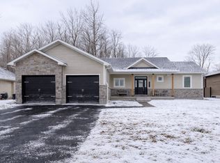1077 Shearer Dr, Brockville, ON K6V7K1