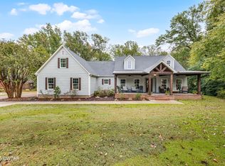 56 Claiborne Dr, Jackson, TN 38305