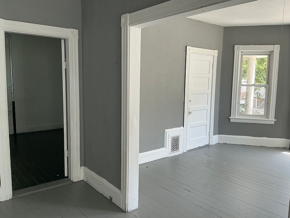 1st image of 9 Grove St #1A