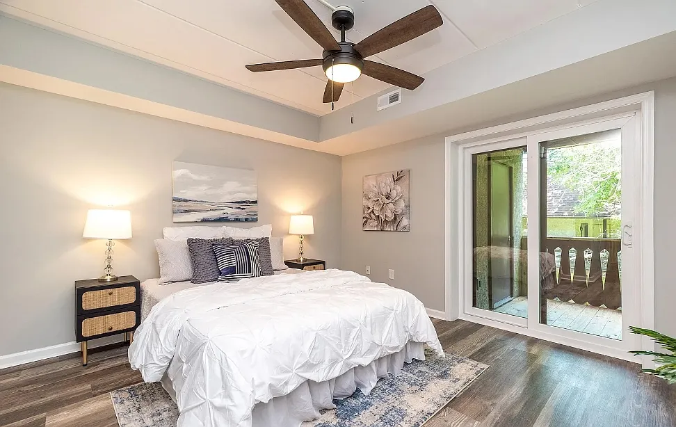 2 bed, 990 sqft, $1,170 — Photo 2