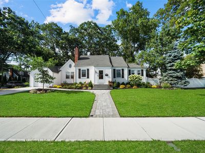 45 Sycamore Street, Massapequa, NY, 11758