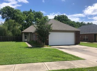 4056 Northshore Ave, Baton Rouge, LA 70820