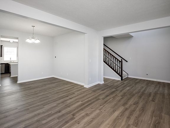4th image of 2639 Kilgobbin Cres