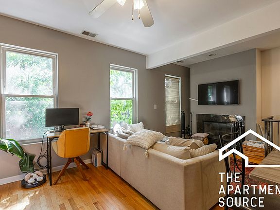 2nd image of 906 N Wood St #3F