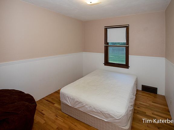 2nd image of 10479 Melvin St