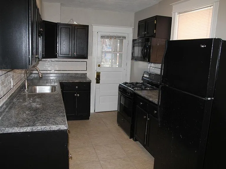 739 Leland Ave #1 — Photo 6
