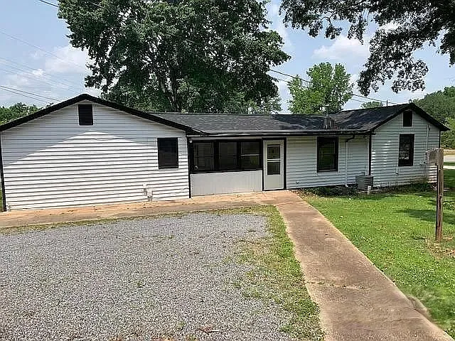2802 Filbert Hwy — Photo 3