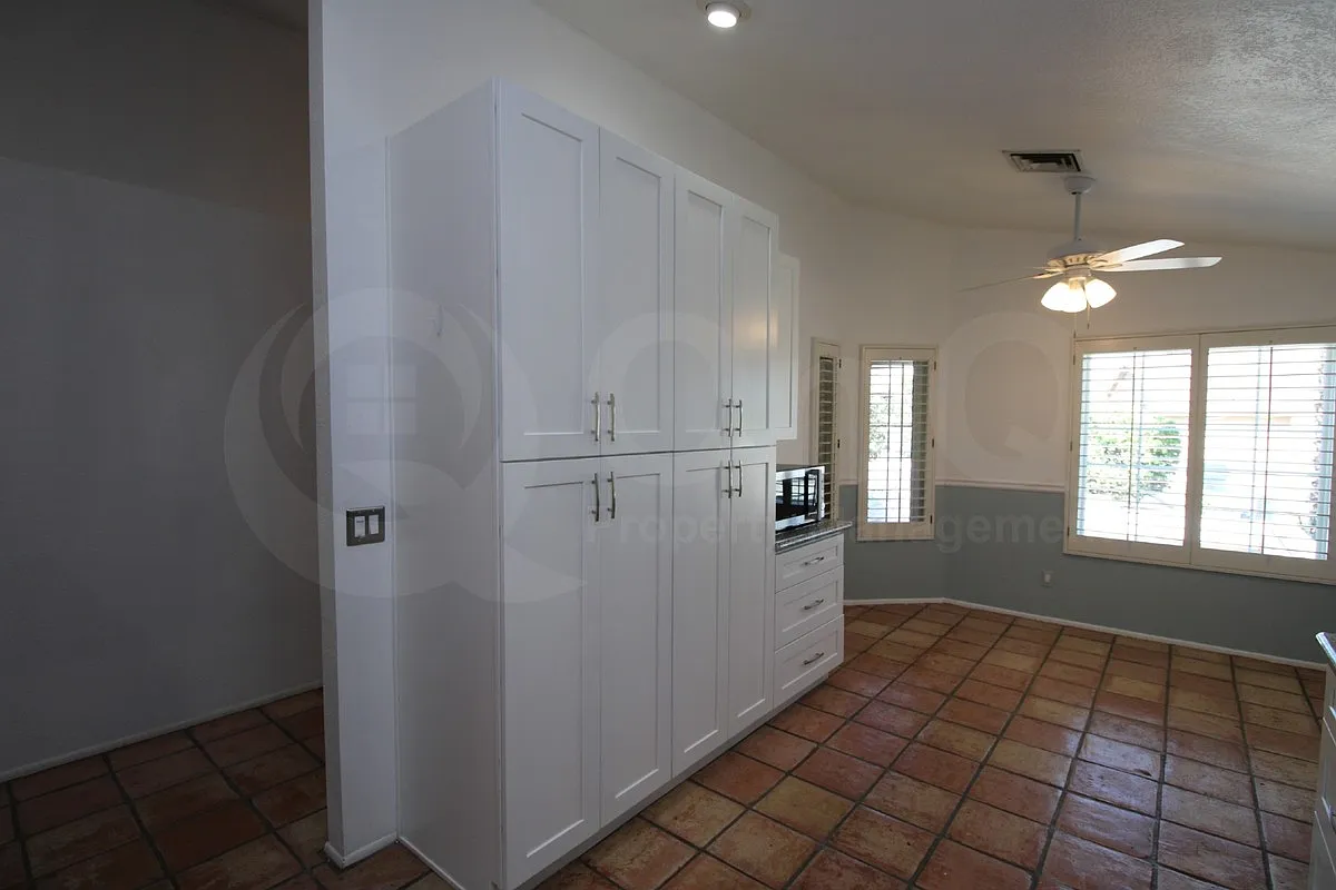 3 bed, 2.0 bath, 1592 sqft, $2,599 — Photo 4