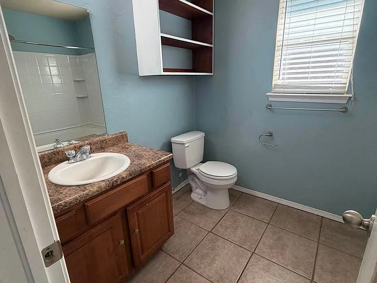 524 E Juniper Ln — Photo 10