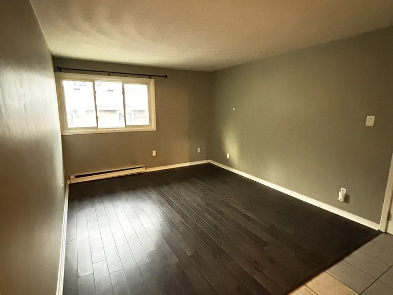 111 Conroy Cres #1 — Photo 2