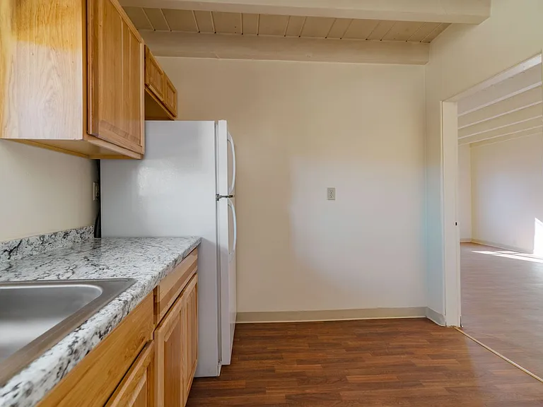 510 Sunset St — Photo 22