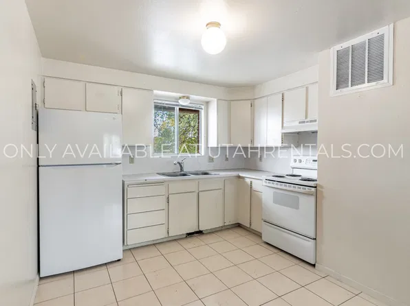825 N Main St, Orem, UT 84057