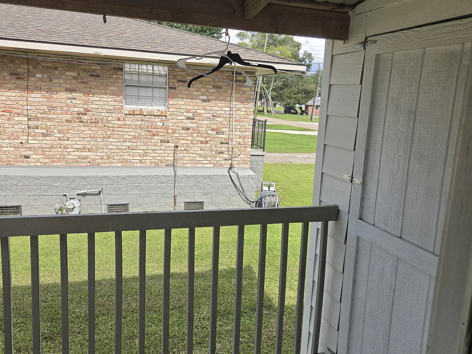 2 bed, 1000 sqft, $1,100 — Photo 3