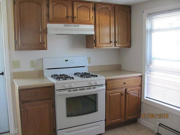 2nd image of 2672 Pawtucket Ave #2