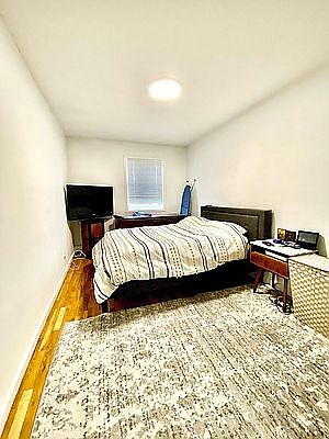4th image of 31-44 37th St #3F