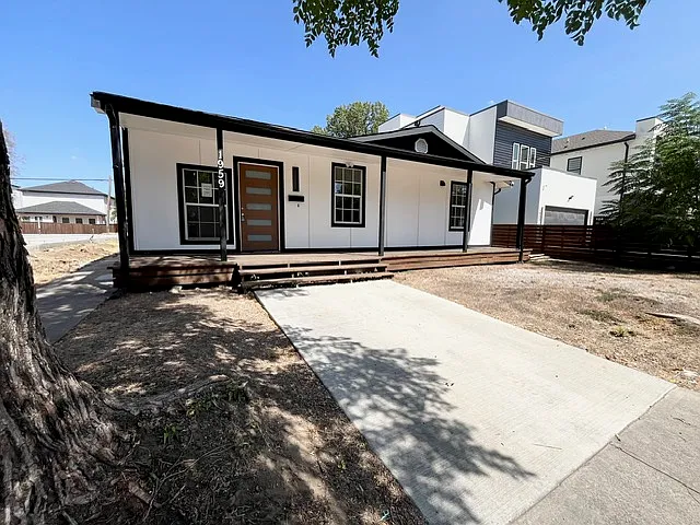 2 bed, 1100 sqft, $2,250 — Photo 3