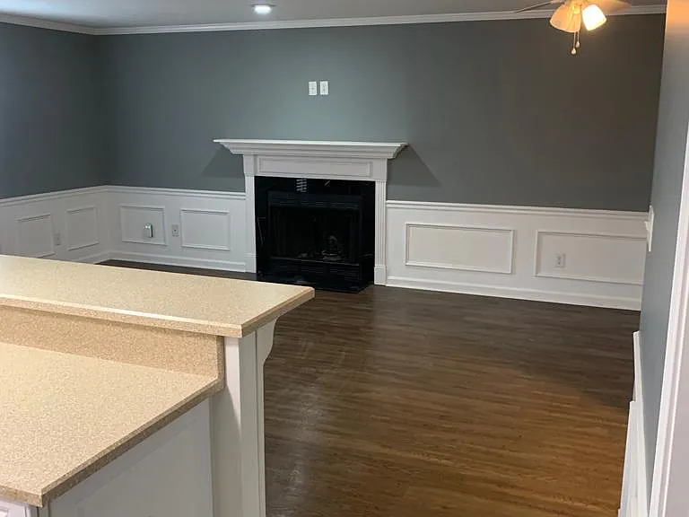 3813 Chamberlain Ln #A — Photo 13