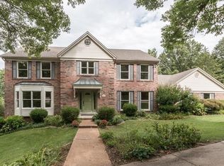708 Forsheer Ct, Chesterfield, MO