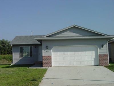 1605 E 71st St N, Sioux Falls, SD, 57104