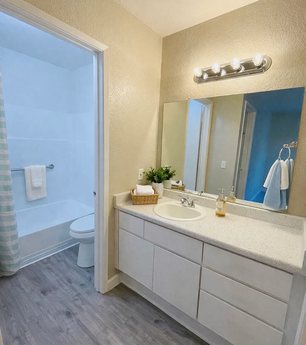 1 bed, 720 sqft, $1,450 — Photo 3
