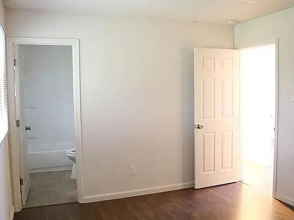 4th image of 2370 Farflung Dr Unit 1