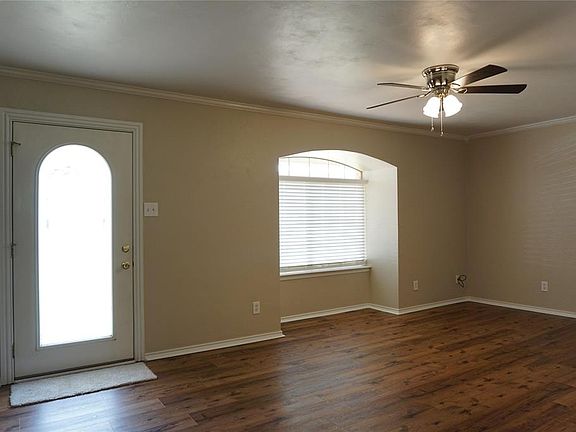 5th image of 114 Brookshear Dr