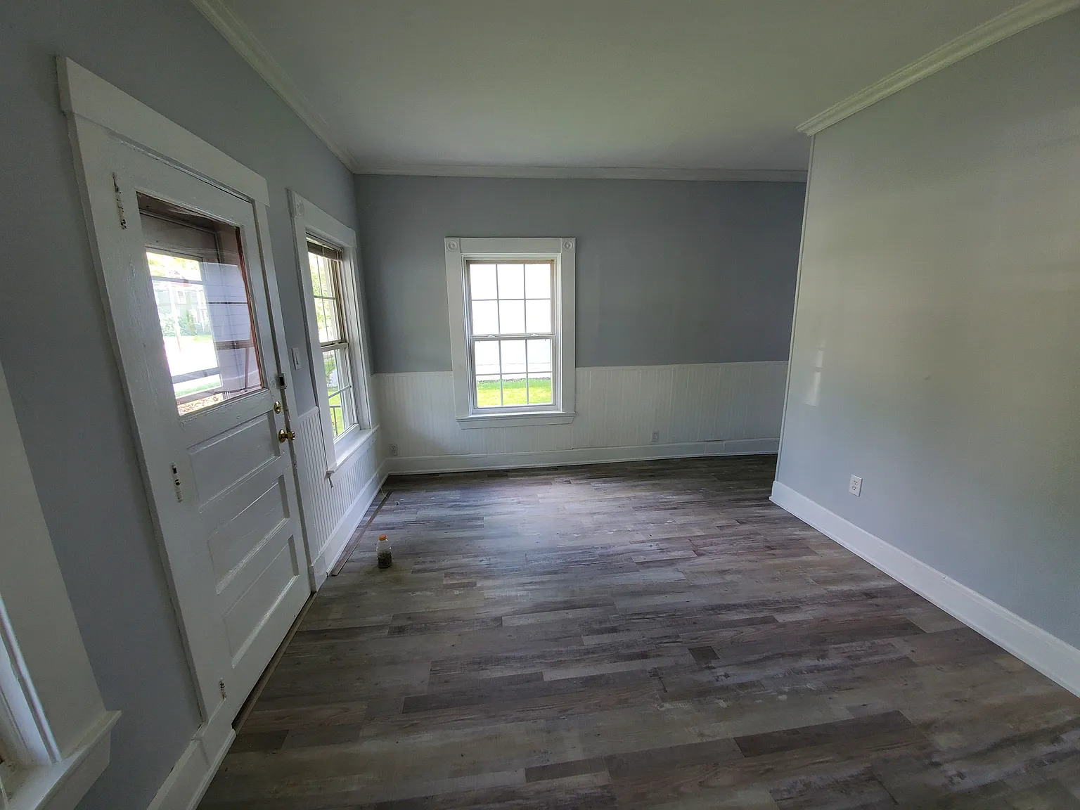 2 bed, 820 sqft, $1,300 — Photo 2