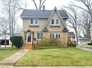 419 Oak Knoll Ave NE, Warren, OH