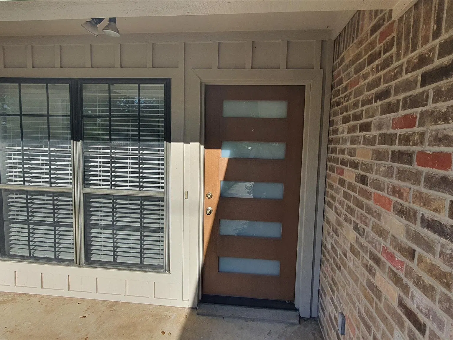 3 bed, 2.0 bath, 1341 sqft, $1,650 — Photo 2